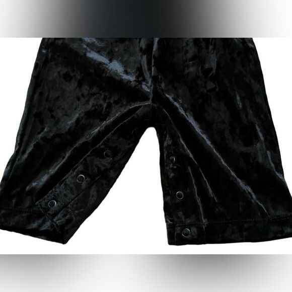 Cat & Jack Girls Black Velvet Style Flutter Sleeve One Piece. 18 Months. NEW. - Picture 3 of 9